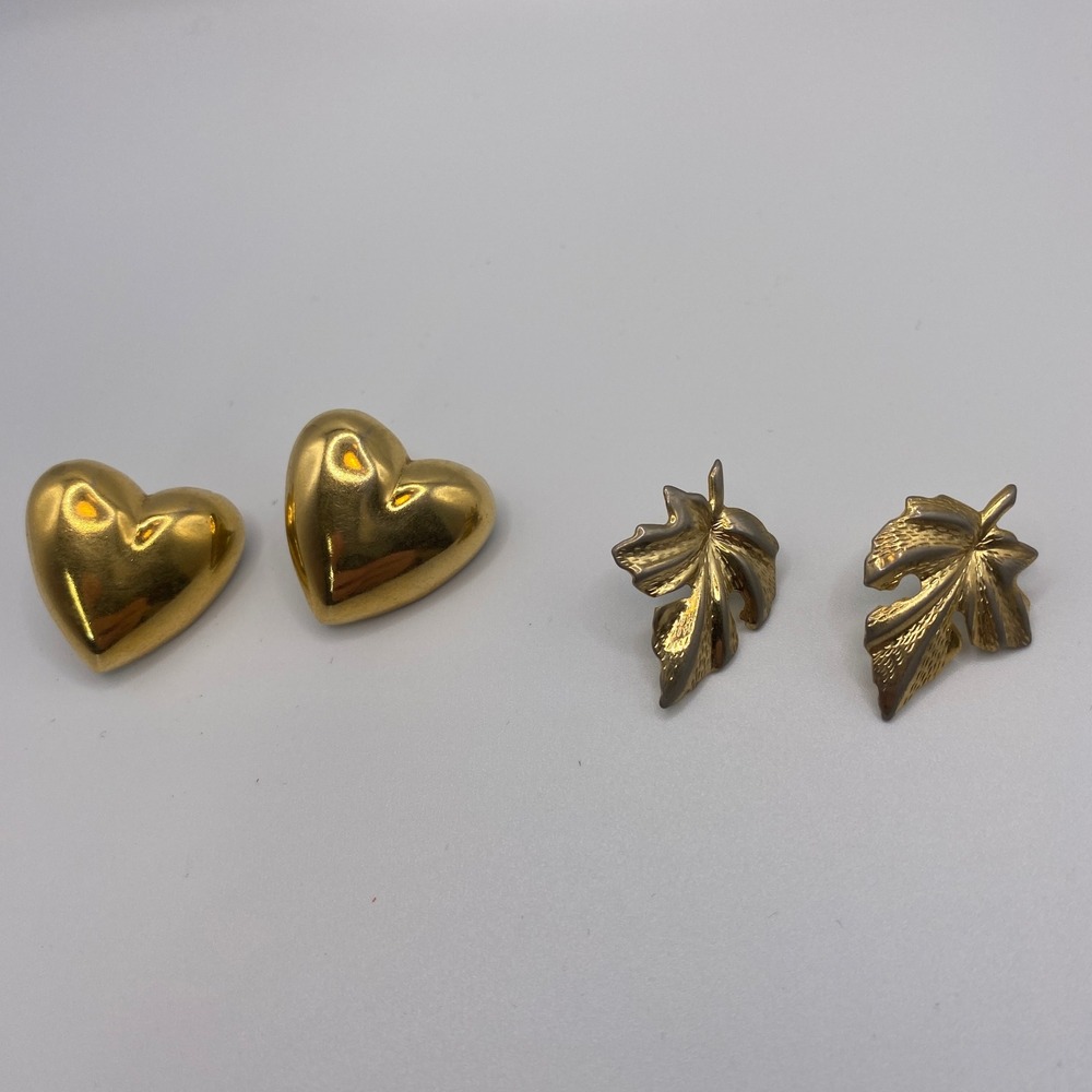 Vintage Gold Tone Earring Lot 2 Pairs Puffy Heart Studs Maple Leaf Clip On